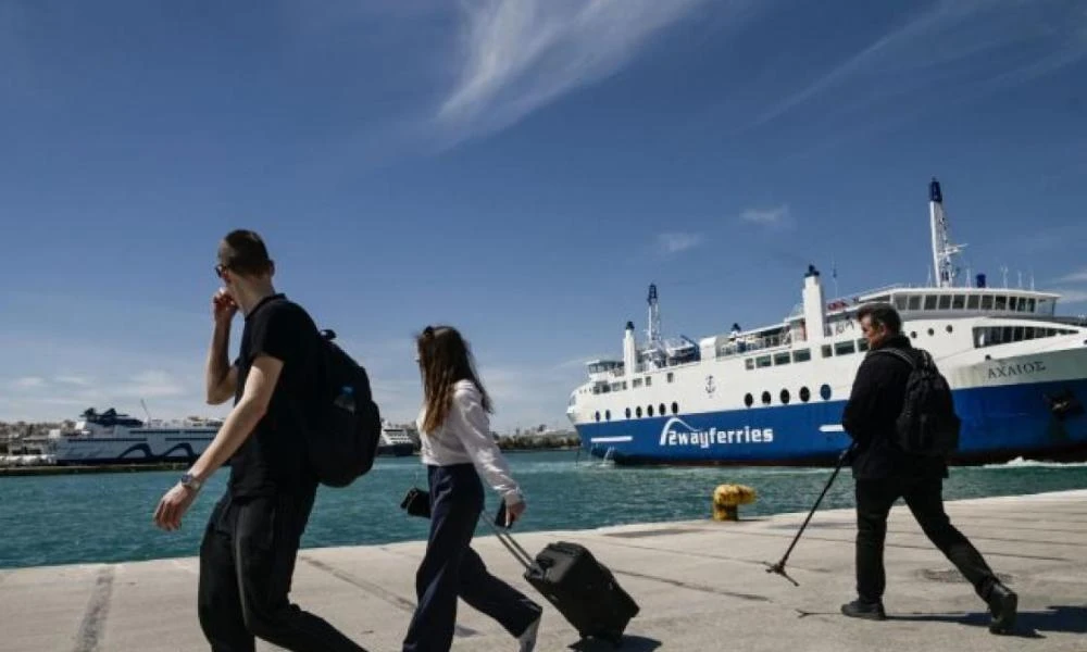 Εκπτώσεις σε ακτοπλοϊκά και αεροπορικά εισιτήρια για τους αναπληρωτές εκπαιδευτικούς